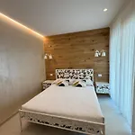 Luxury Jevaro - * بسكييرا ديل غاردا