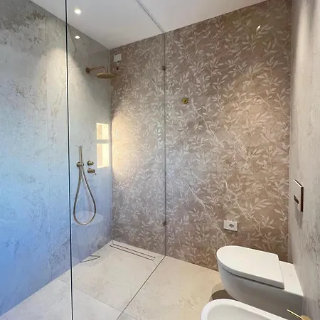 Luxury Jevarò - * Peschiera del Garda