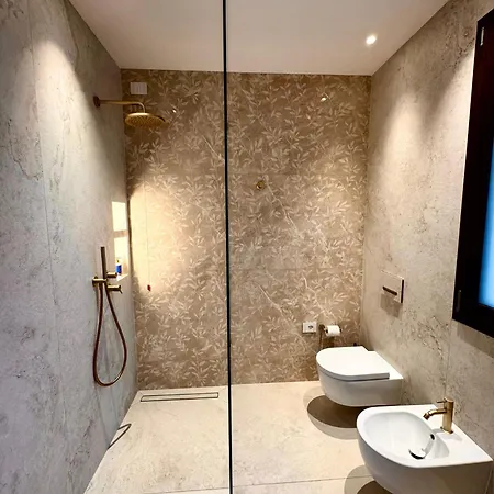 Luxury Jevaro - *