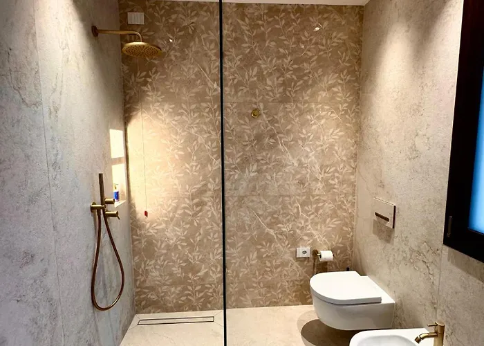 Luxury Jevaro - *